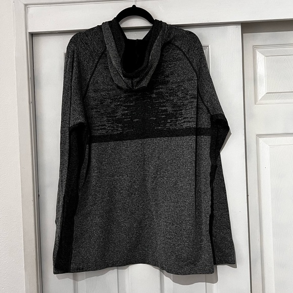 Fabletics Lightweight Active Hoodie - Picture 5 of 5